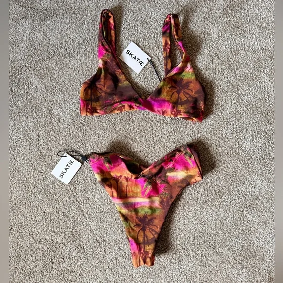 Skatie bikini set - Picture 8 of 13